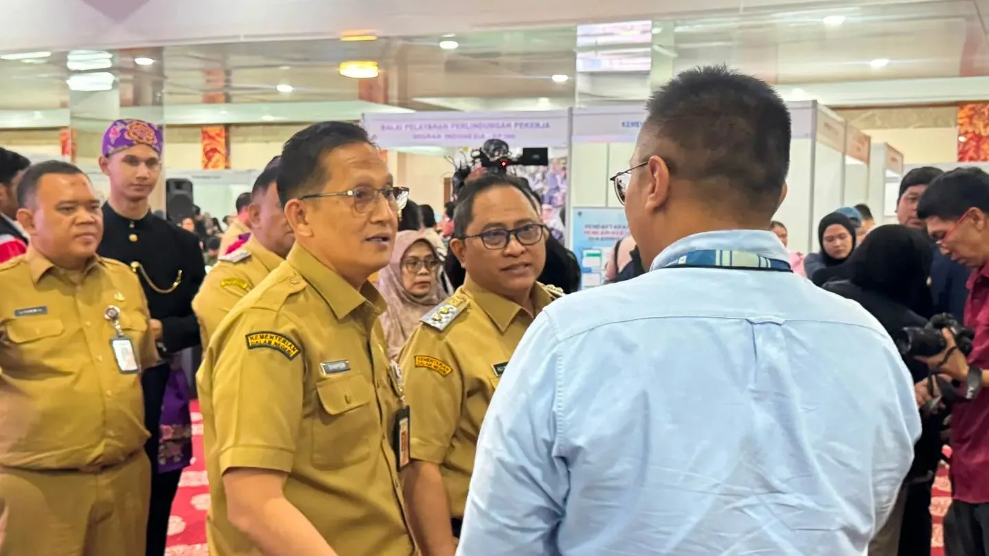 Pelayanan dan kegiatan ketenagakerjaan Disnaker Kabupaten Sikka